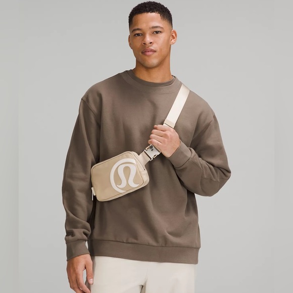 Lululemon Everywhere Belt Bag - Picture 5 of 5